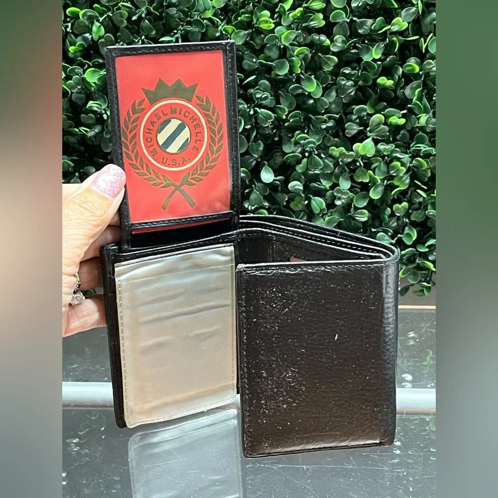Elegant Dark Brown Leather Men's Wallet